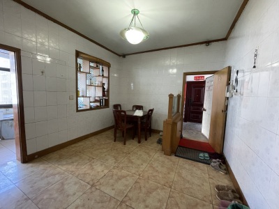 三岔路口工商银行家属院