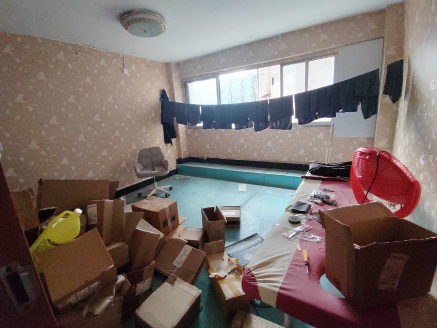 梧桐梁社区三小区（林产院居民小区）