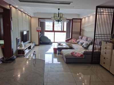凤翎锦绣