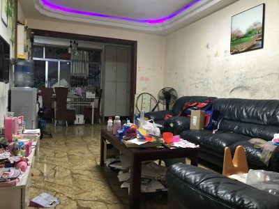 （南门口）柴市街公安局家属院 3房2厅1卫 南