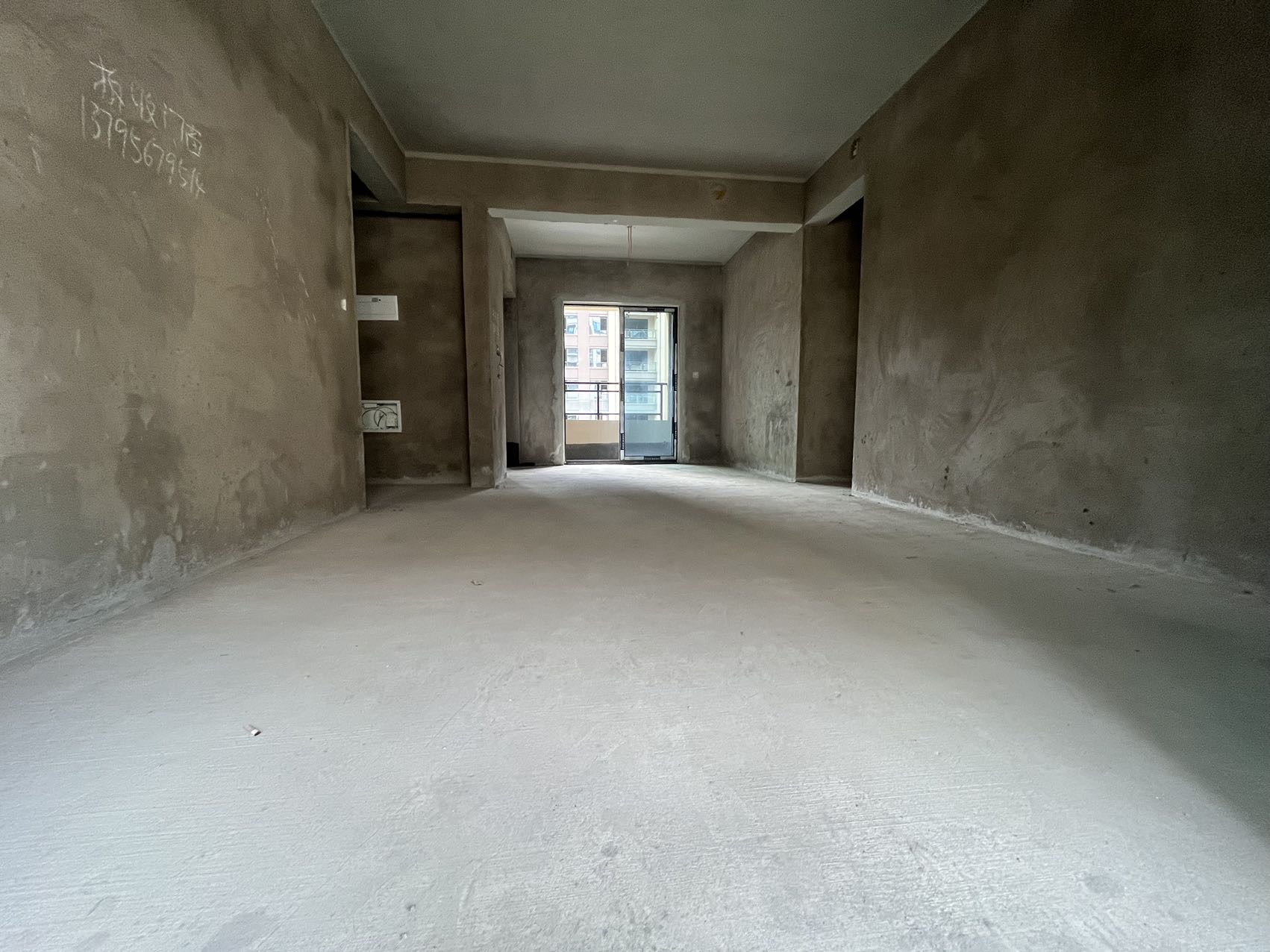 （金龙大道）蓝光芙蓉风华二期 4房2厅2卫 南北