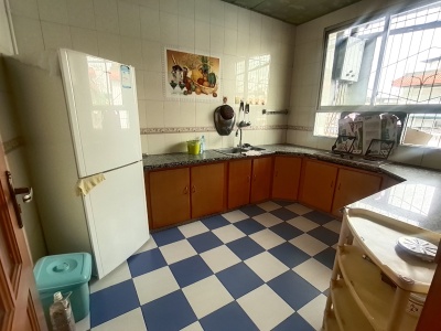 费家梁家属院