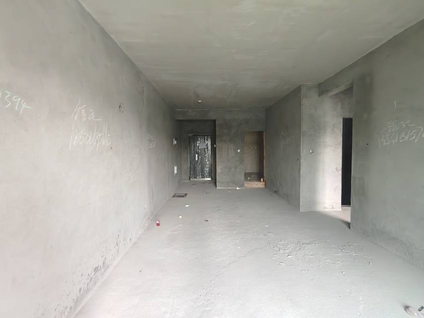 （塔沱）藍潤置地廣場 3室2廳2卫 南
