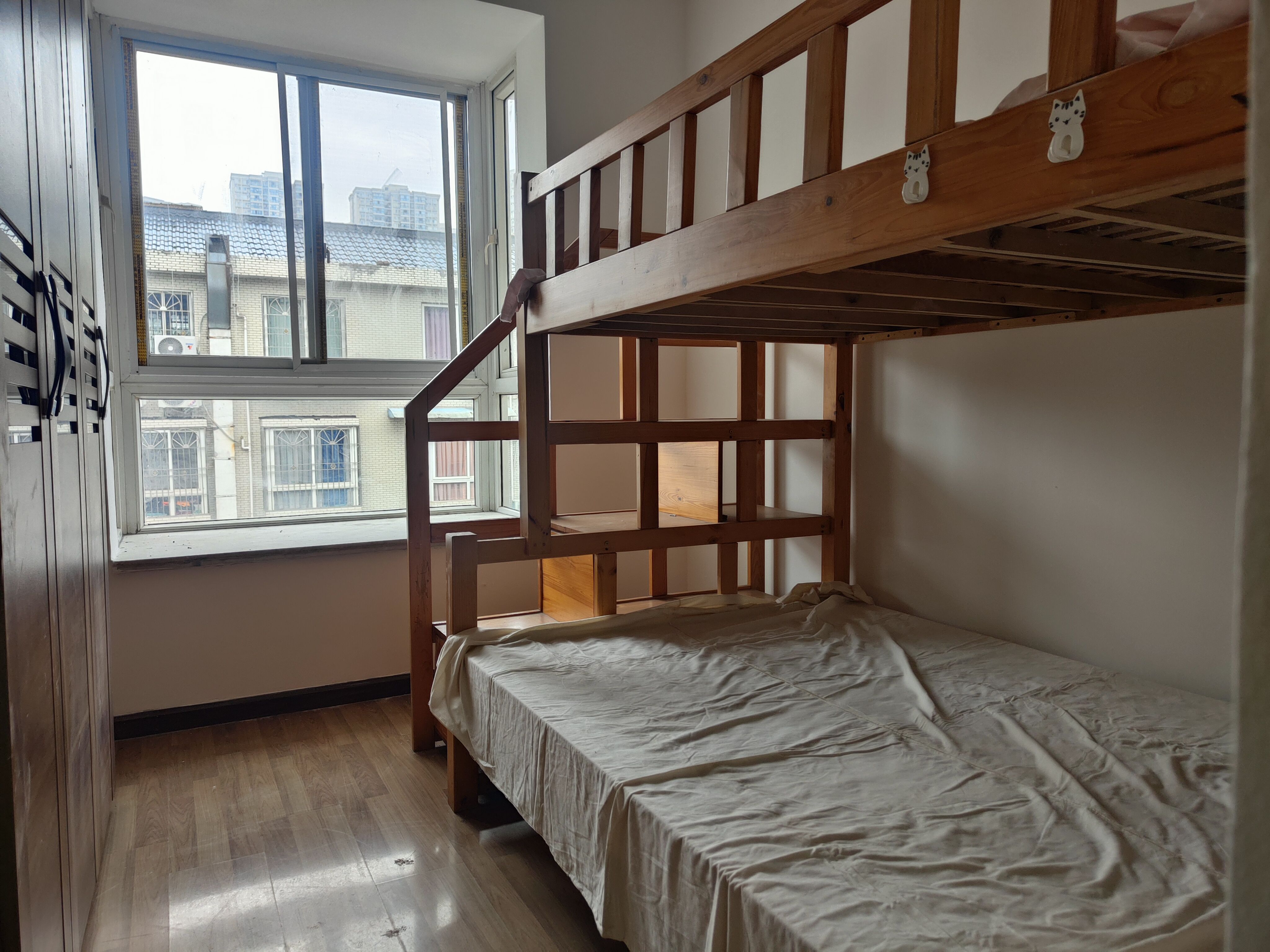 （凤凰大道）通锦国际新城一期 2室2厅1卫 南