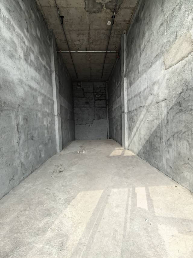 邦泰天著一組團