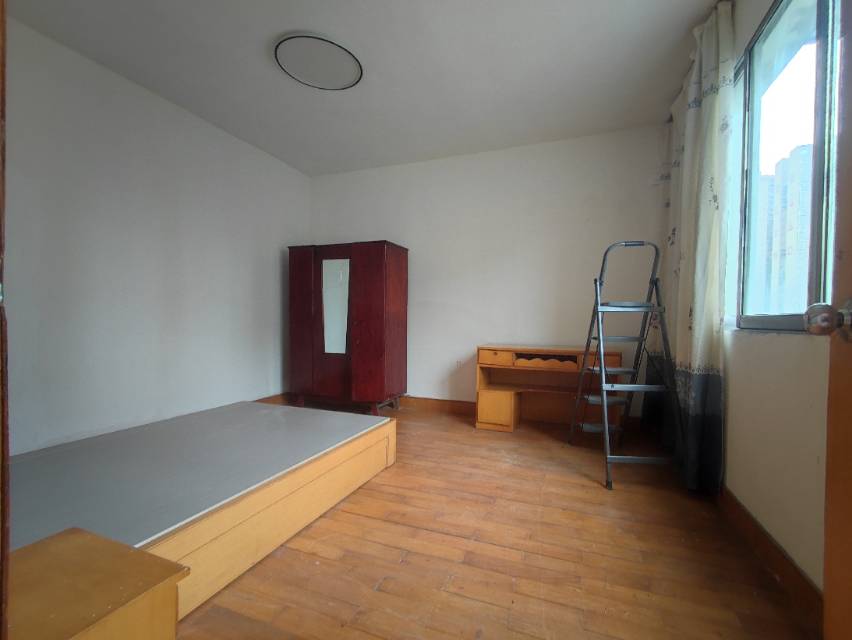 縣林產品公司家屬院