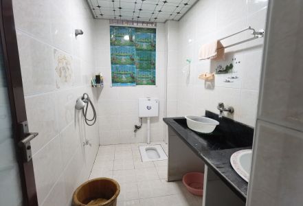 滨河港湾