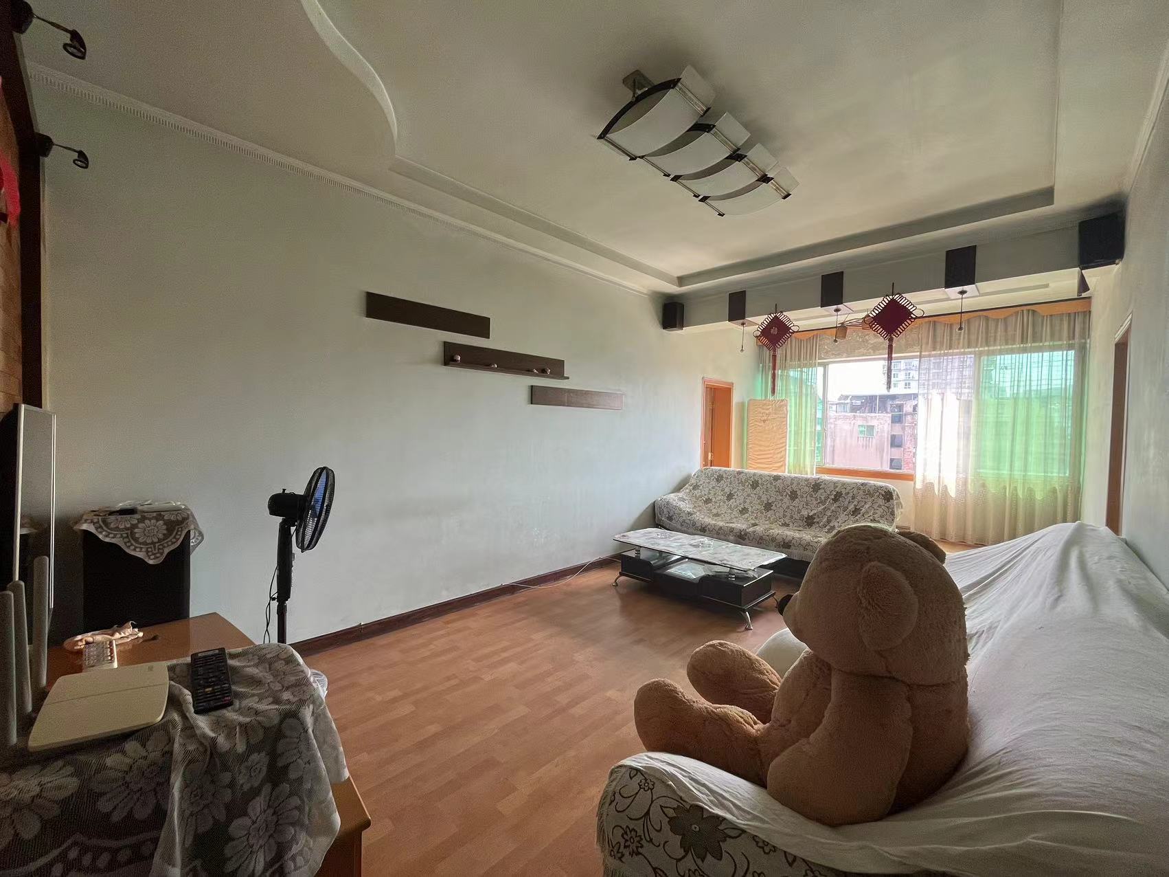 （老车坝）通川中路25号 3房2厅1卫 南