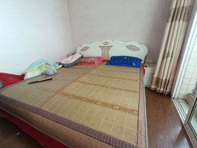 滨河港湾