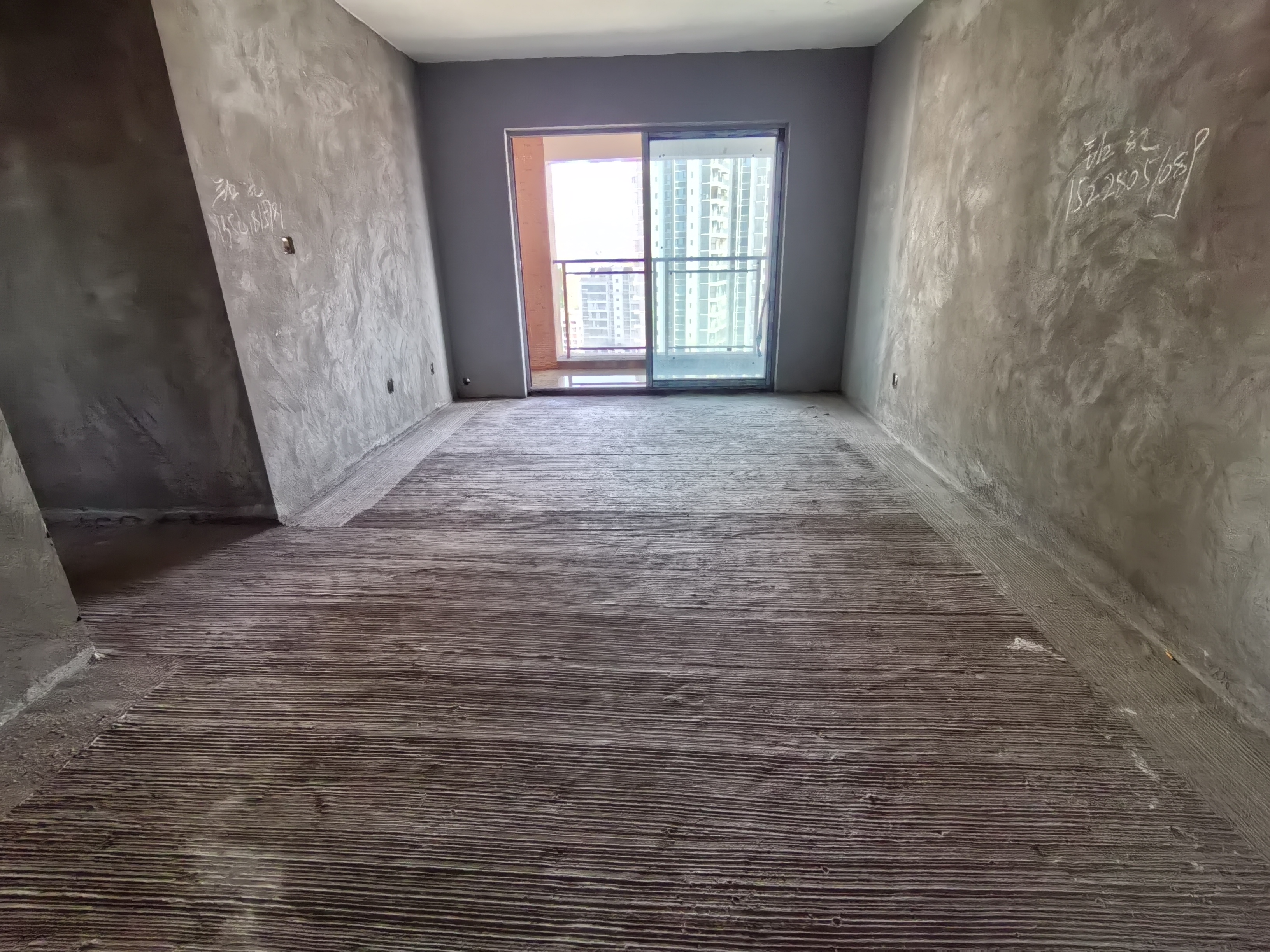 （凤凰大道）中迪广场二期 3室2厅1卫 南