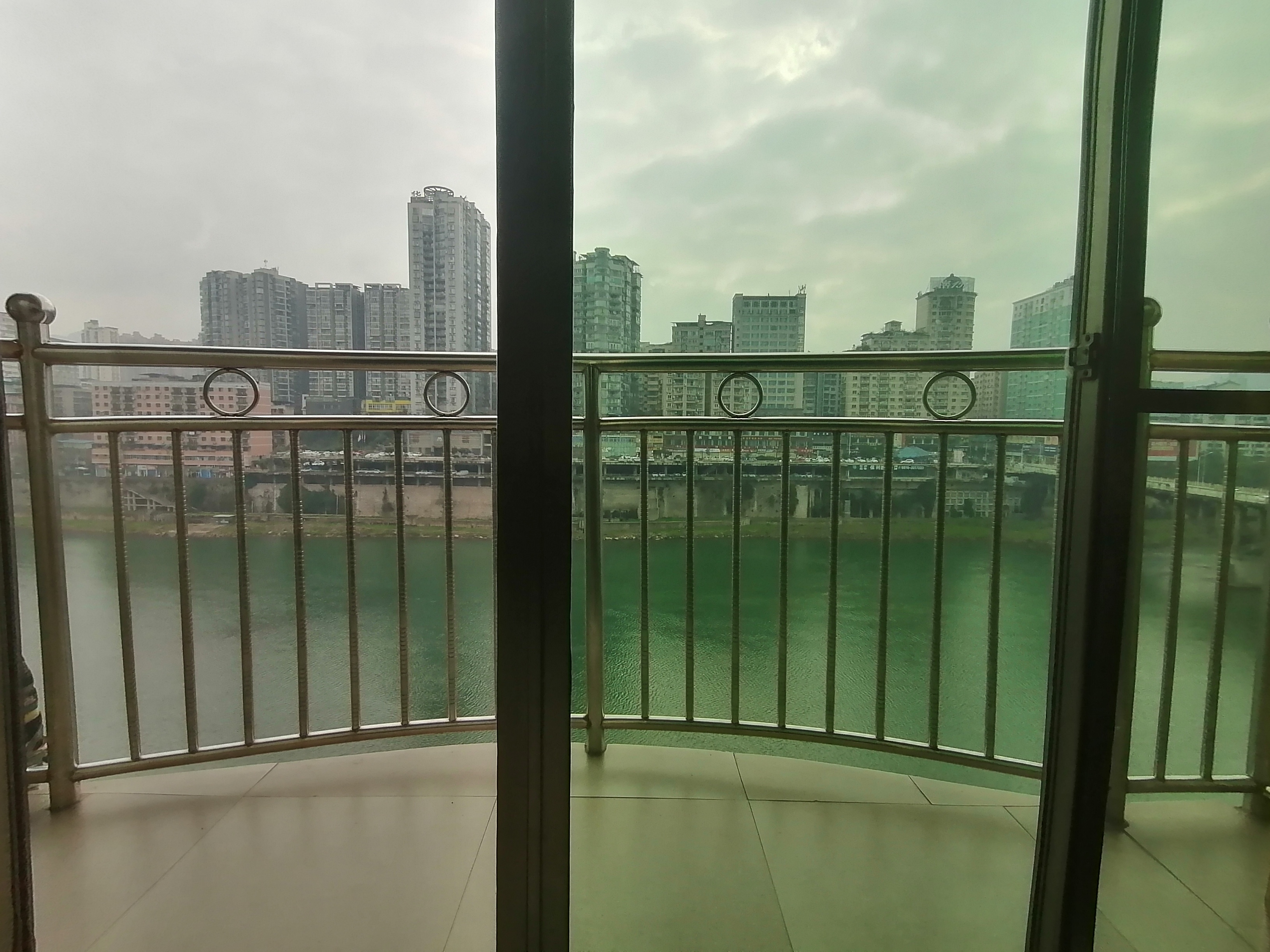 滩头街45号