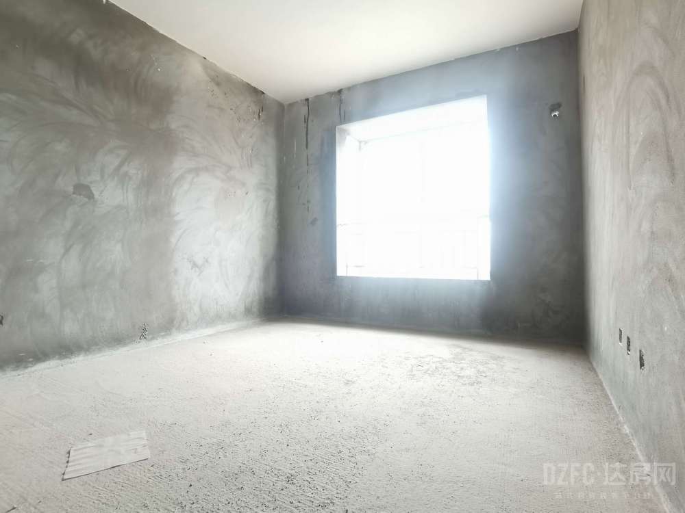 （火车站）金龙小区 3房2厅1卫 东