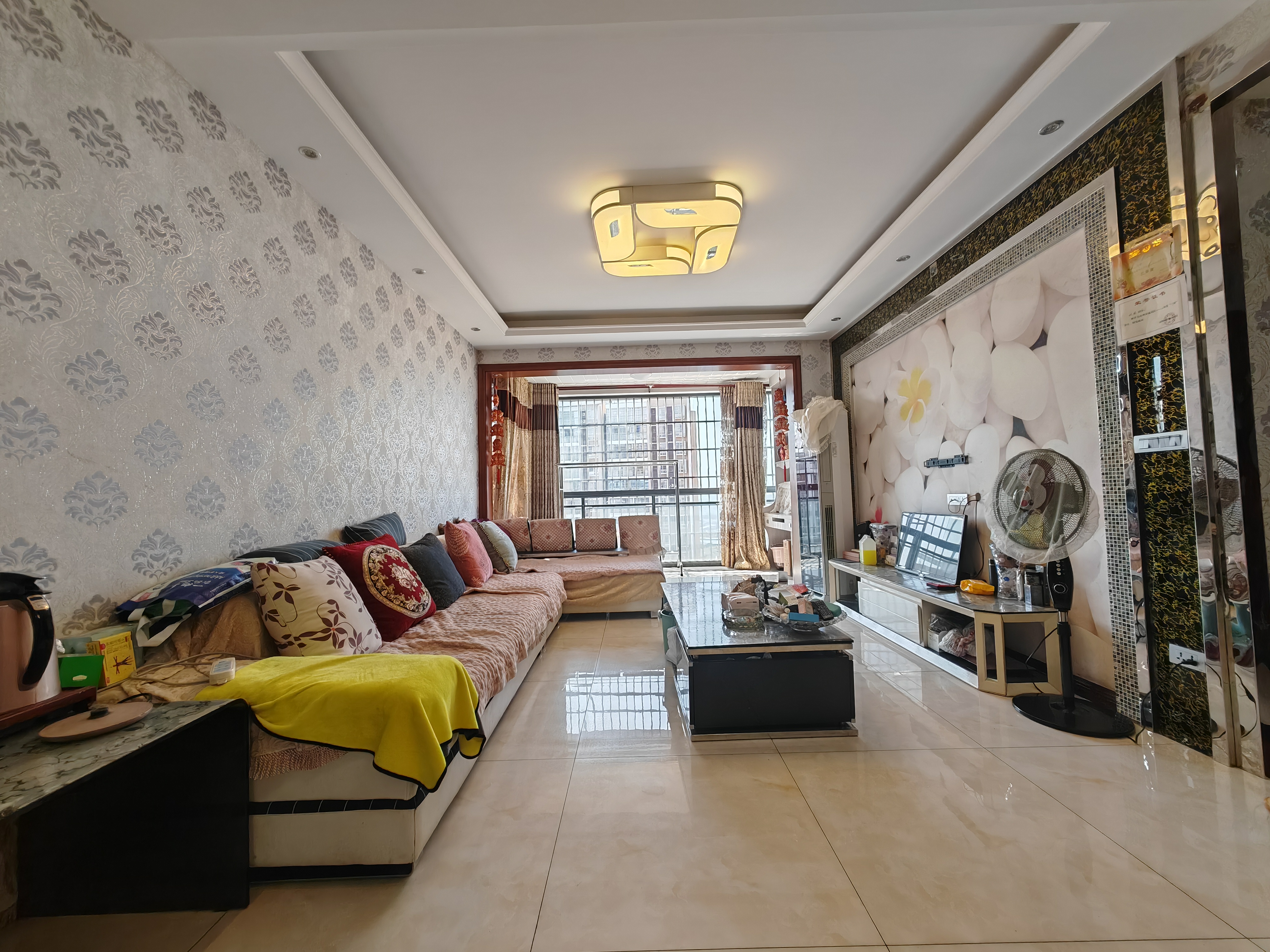 （火车站）时尚家苑 3室2厅2卫 南