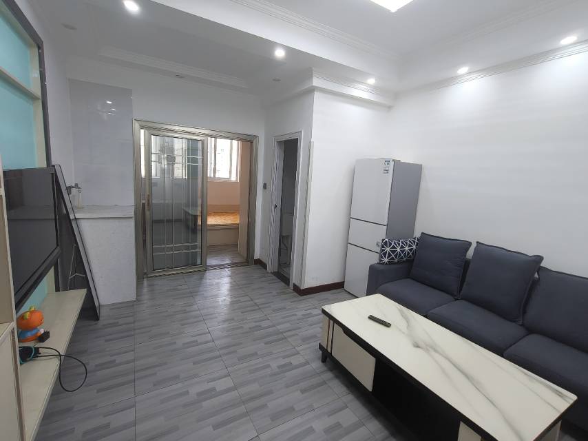 （凤凰大道）熙城中心 1室1厅1卫 南