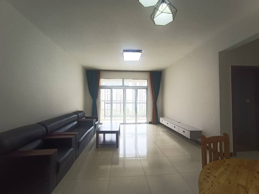 （凤凰大道）体育佳园 3室2厅2卫 东北