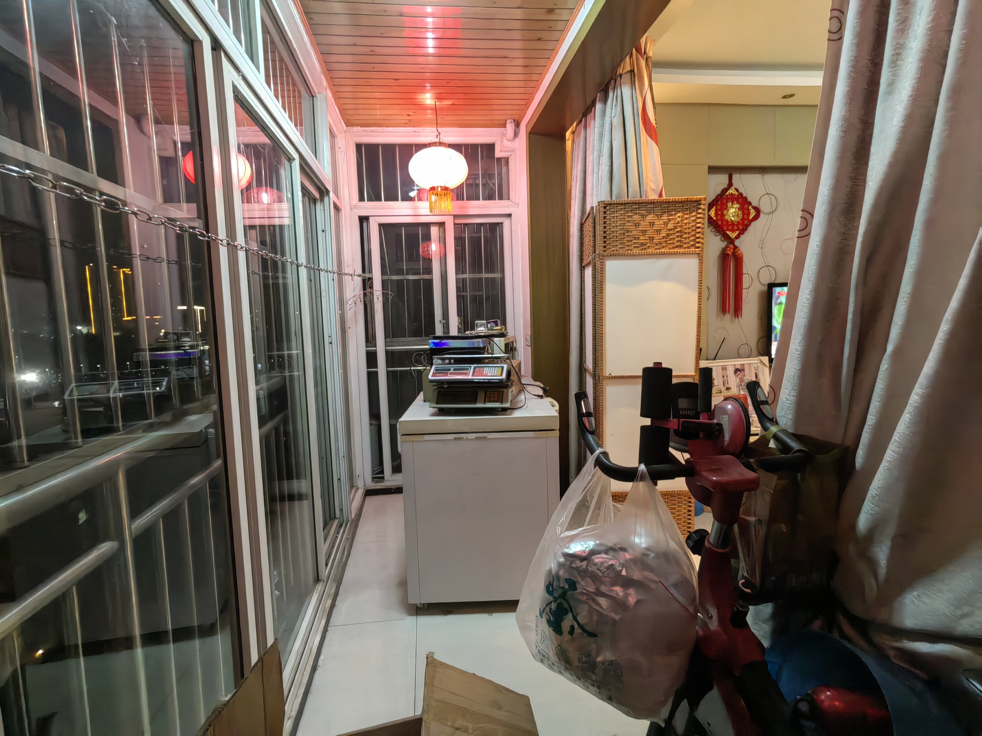 清晨麗苑