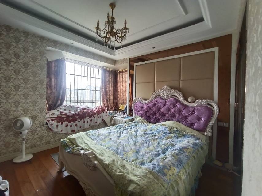 （凤凰大道）通锦国际新城二期 3室2厅2卫 东