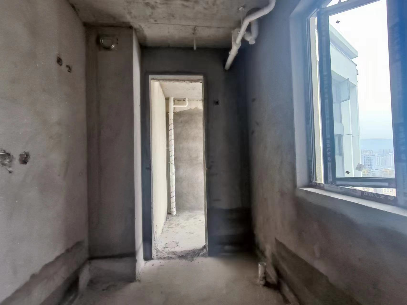 藍潤置地廣場