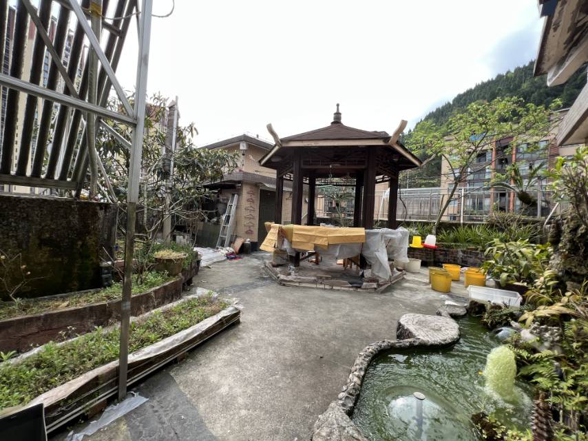 龍鳳半山嘉苑