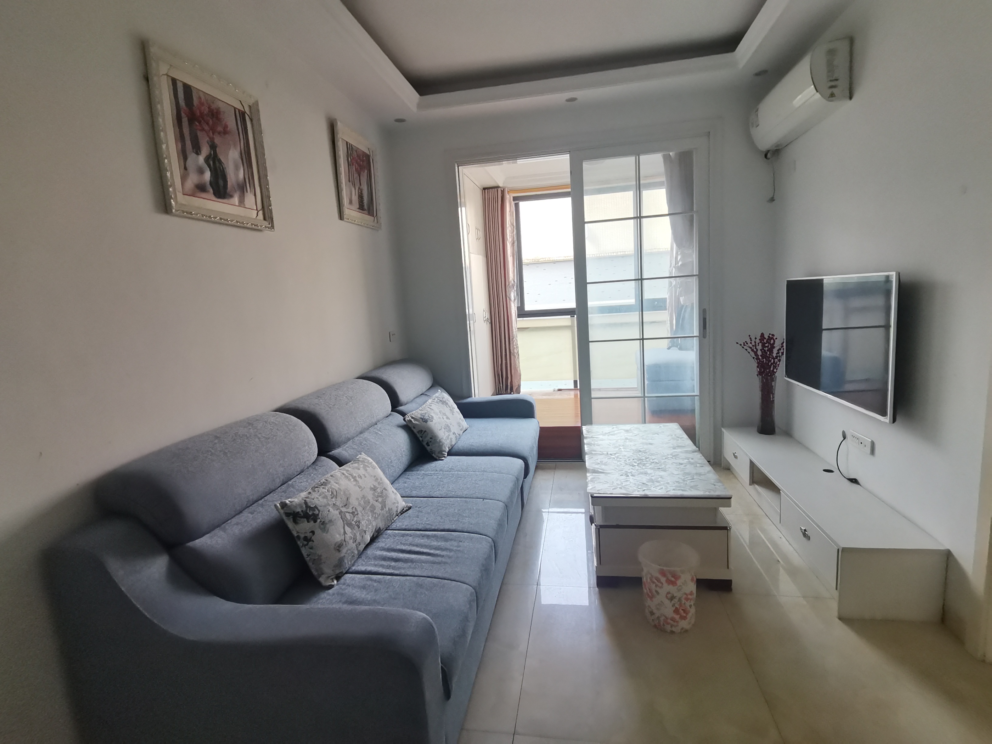 （罗浮广场）恒阳骊都二期 1室1厅1卫 东