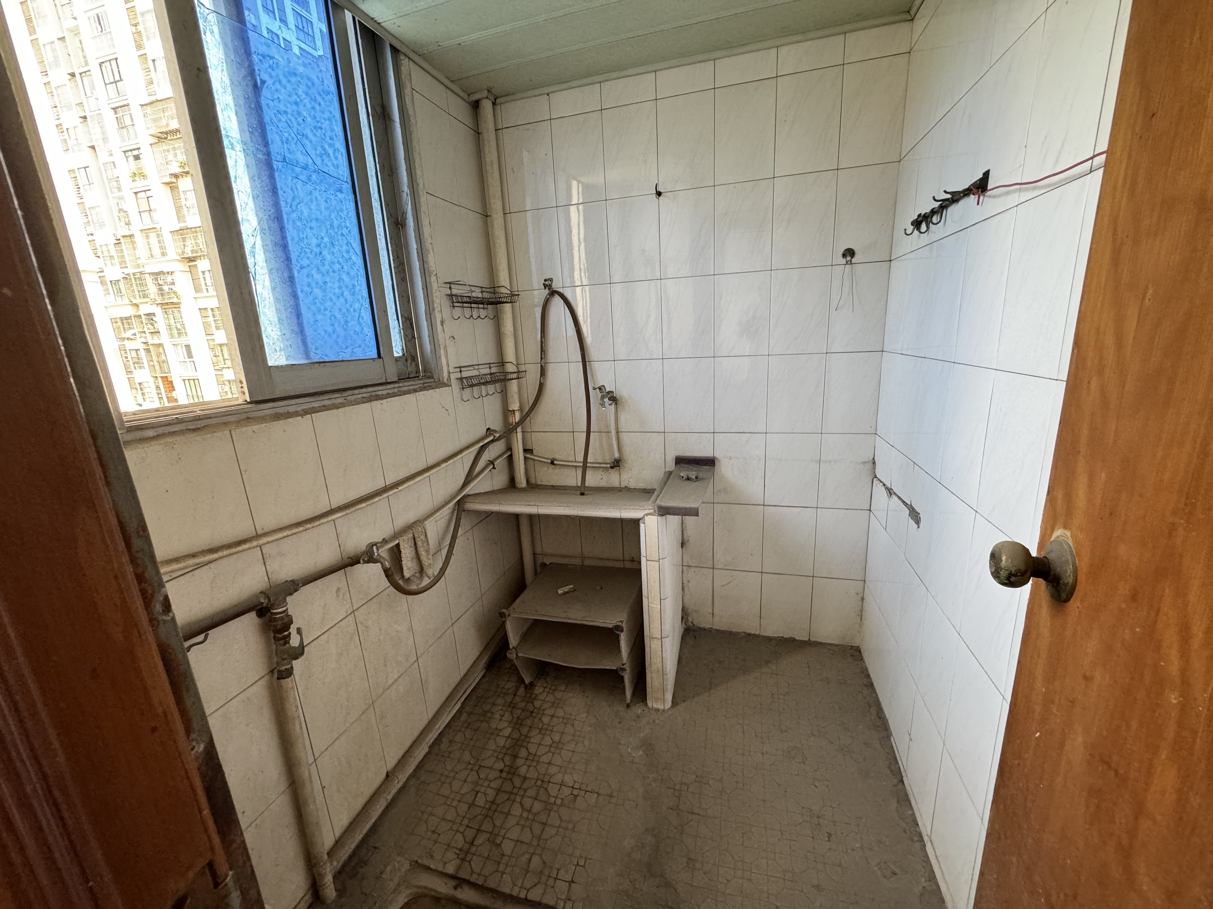 鍋廠梁國土局家屬院
