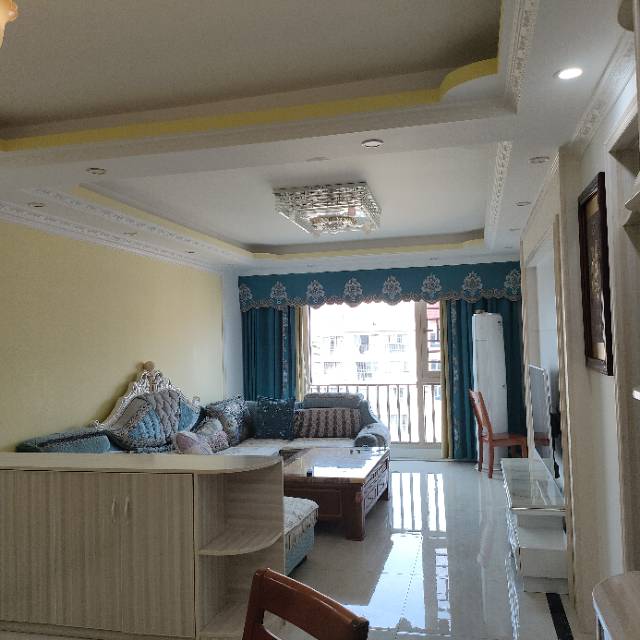 （莲花湖）莲湖广场 3室2厅2卫 东