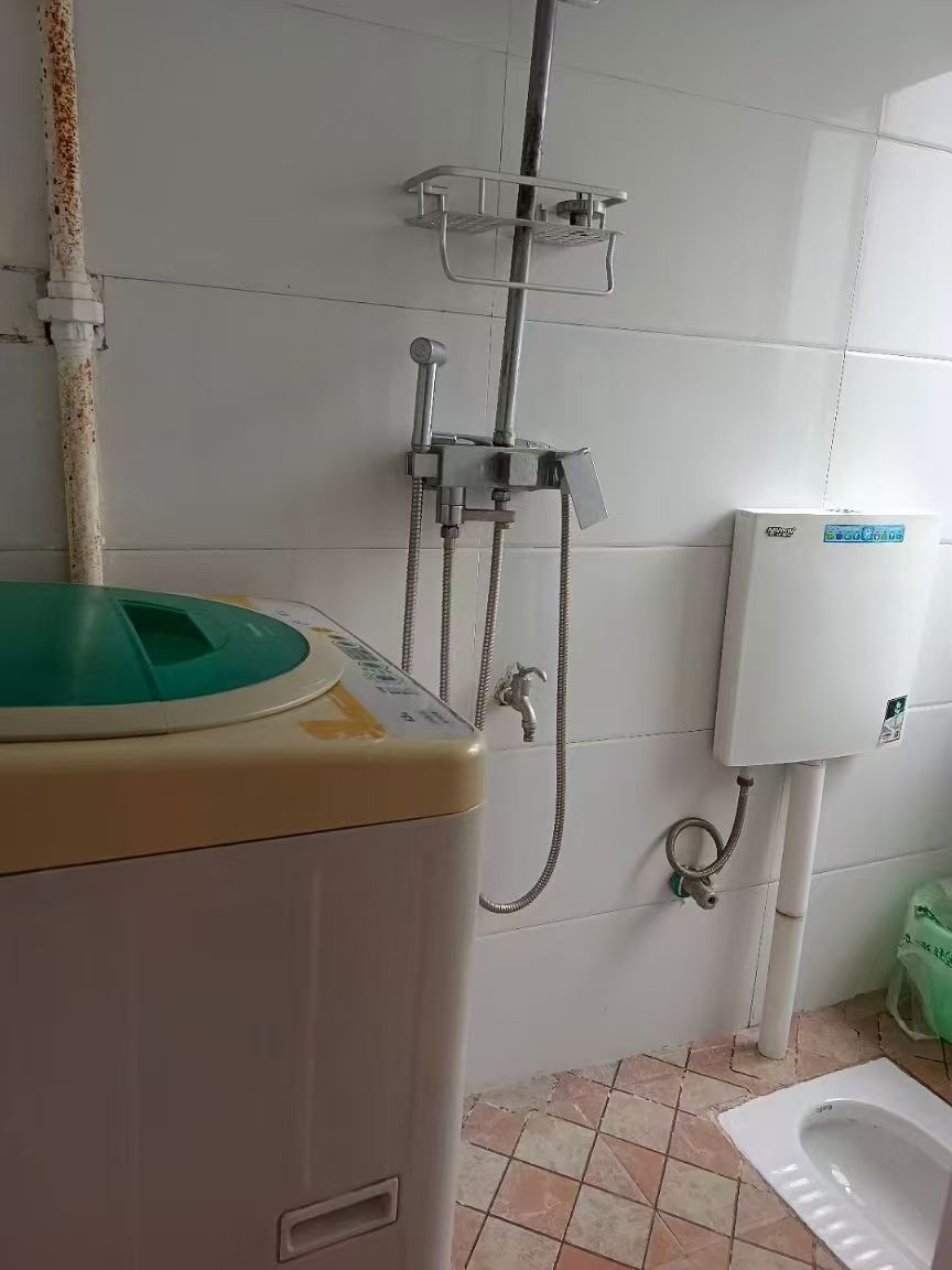 中心廣場電梯公寓