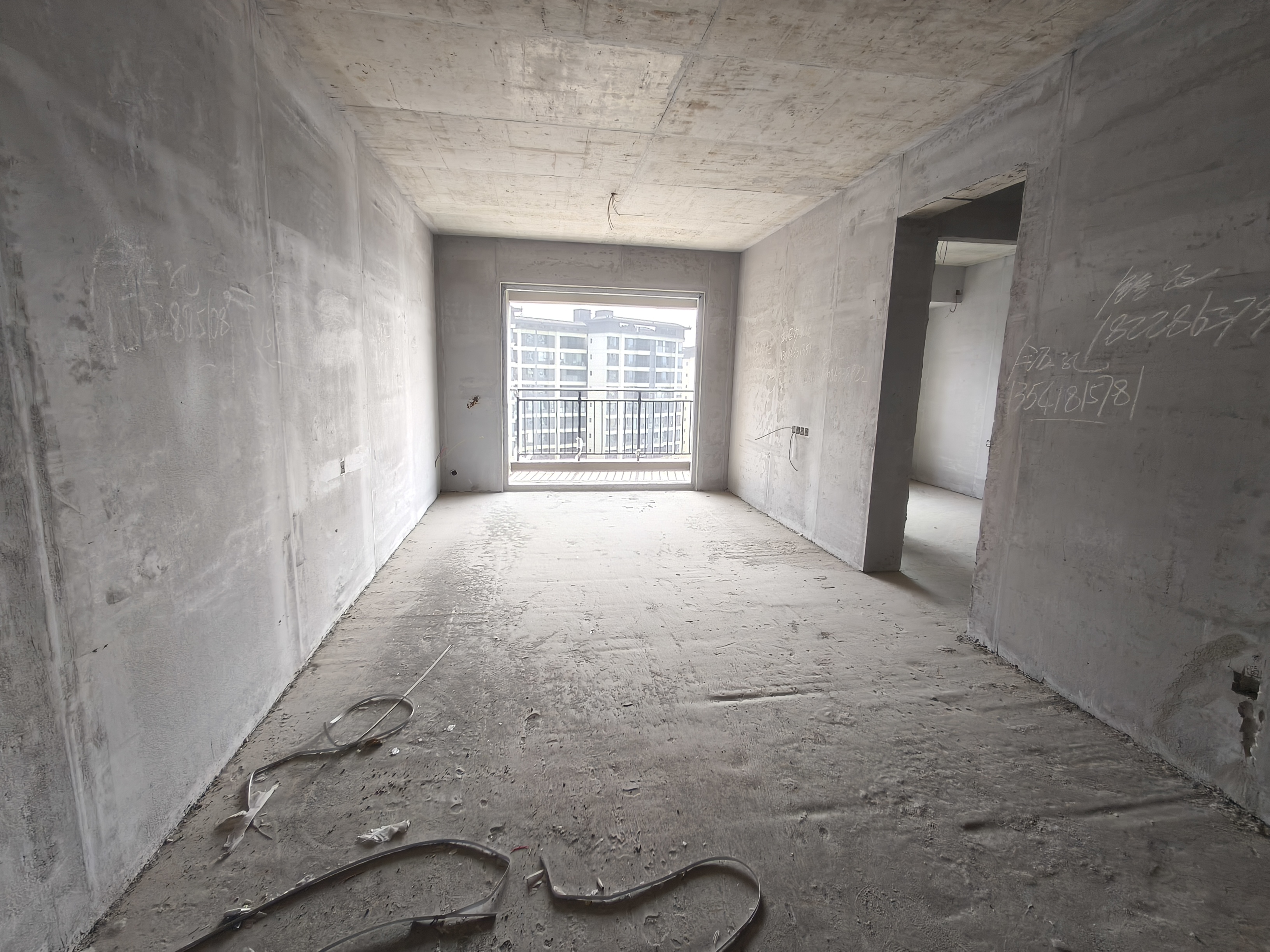 （莲花湖）碧桂园·莲湖郡 3室2厅2卫 东