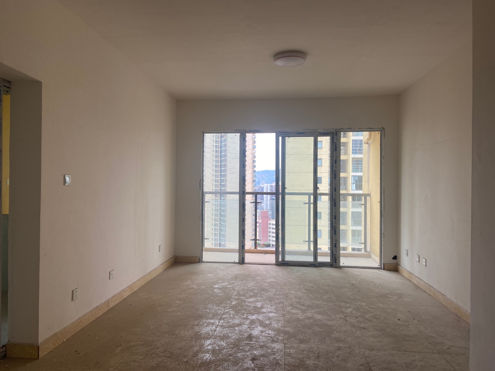 （三里坪）三里坪二期安置房 2房2厅1卫 东南