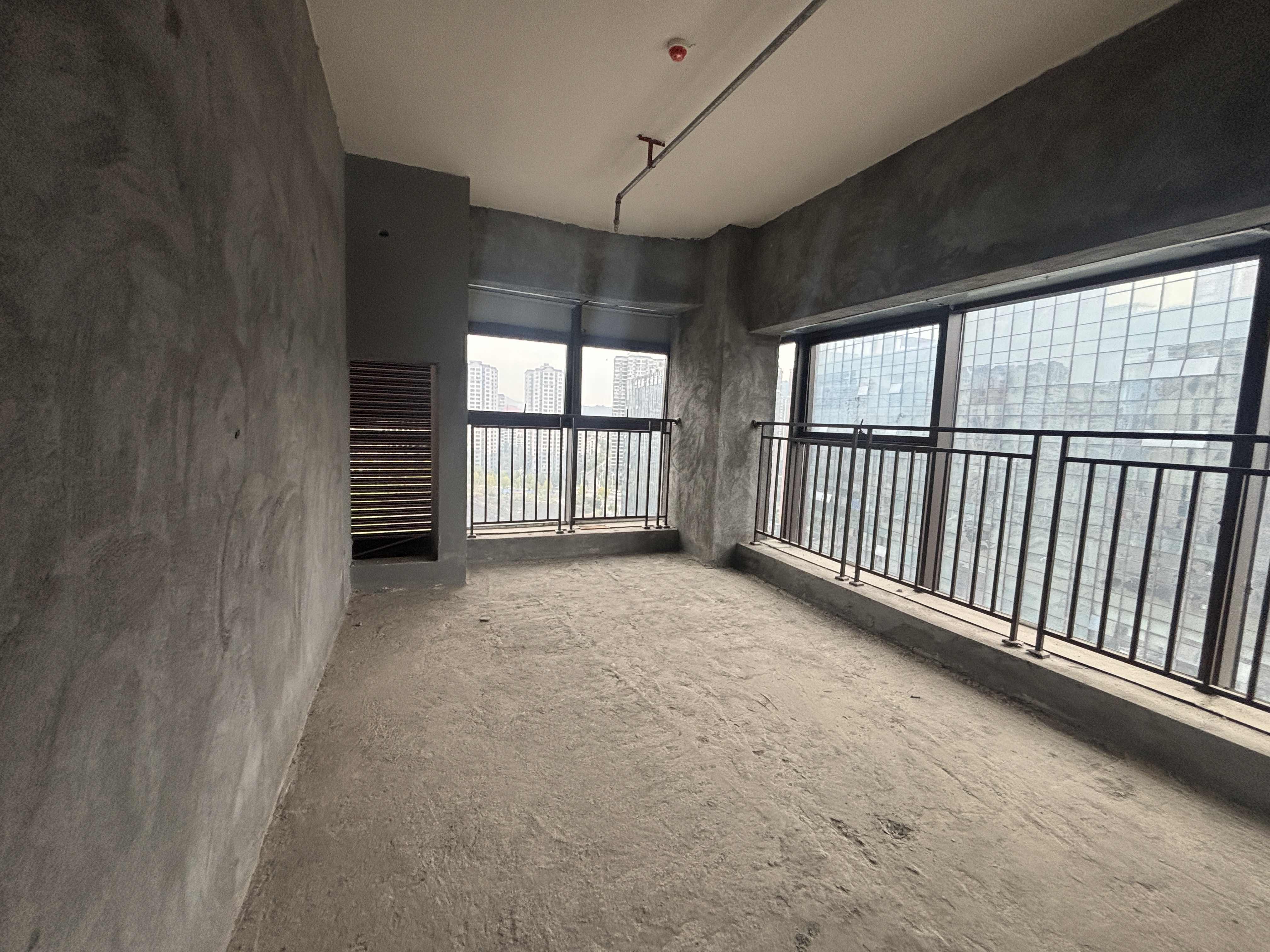 （莲花湖）中迪红星商业广场二期 1室1厅1卫 东