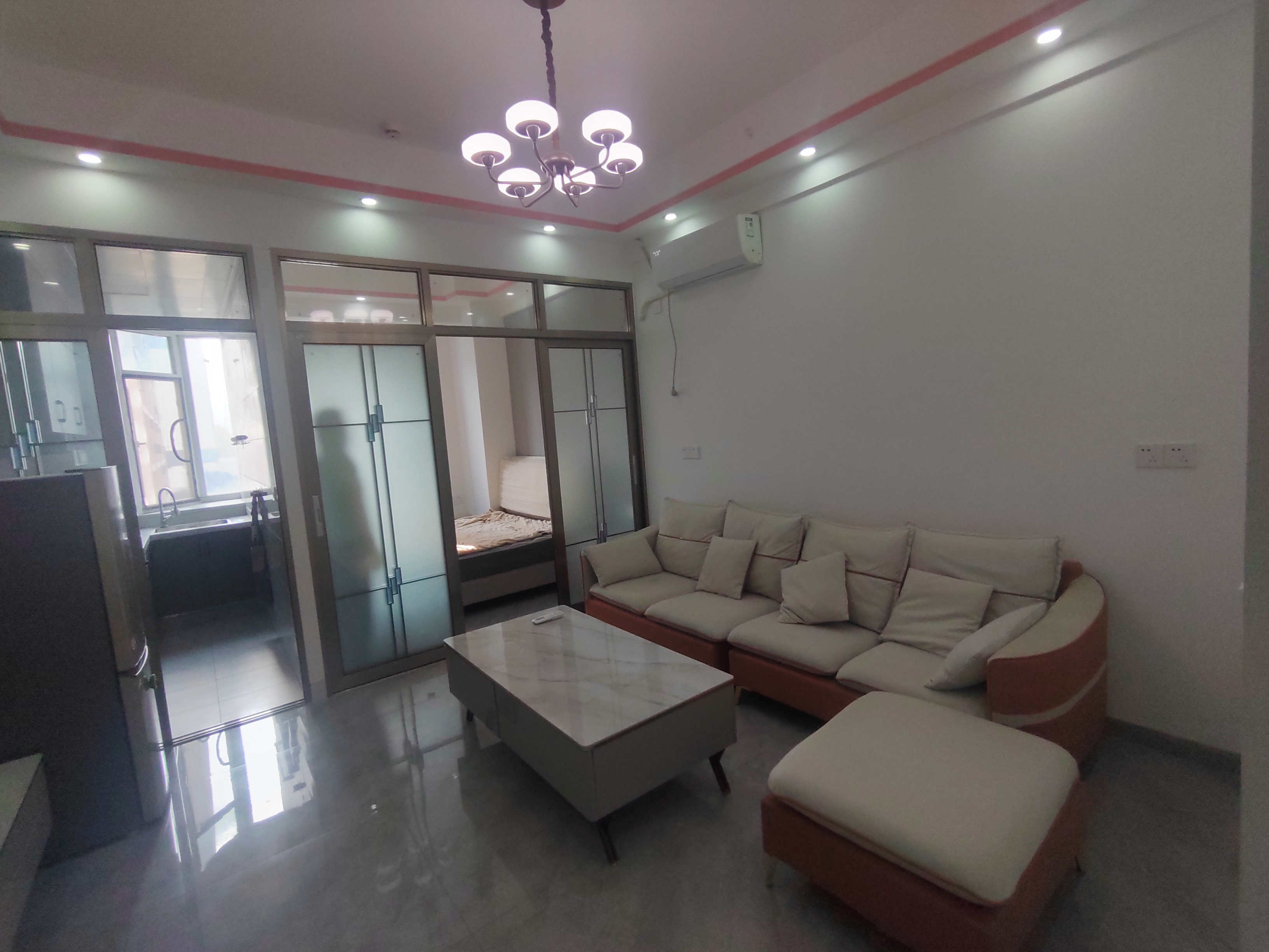 （升华广场）好莱坞公馆 1室1厅1卫 南