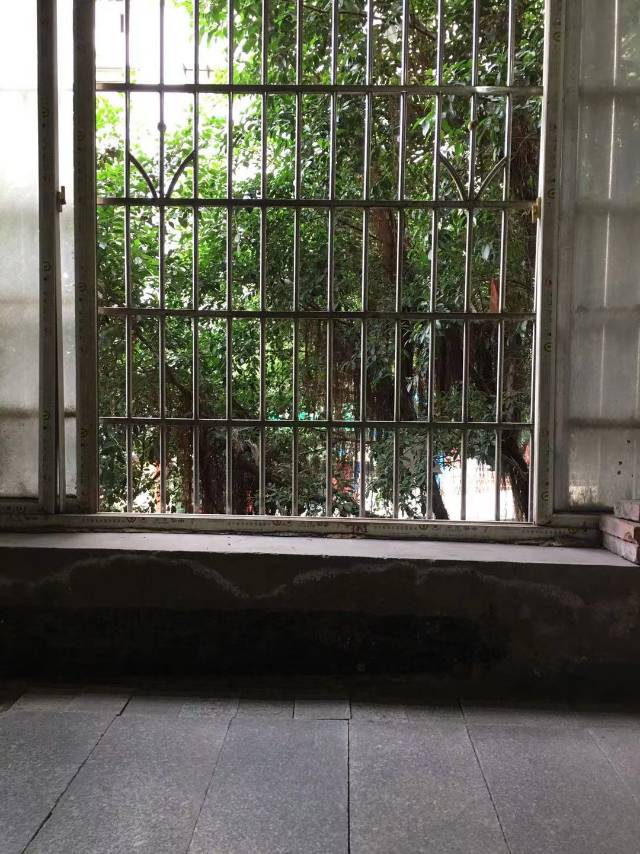 華泰二小區