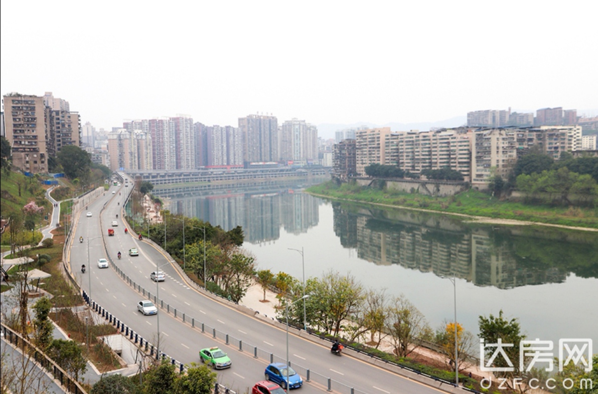 蓝润置地广场