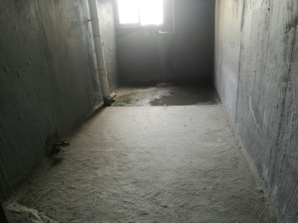 （升华广场）一品南庭 4室2厅2卫 东南