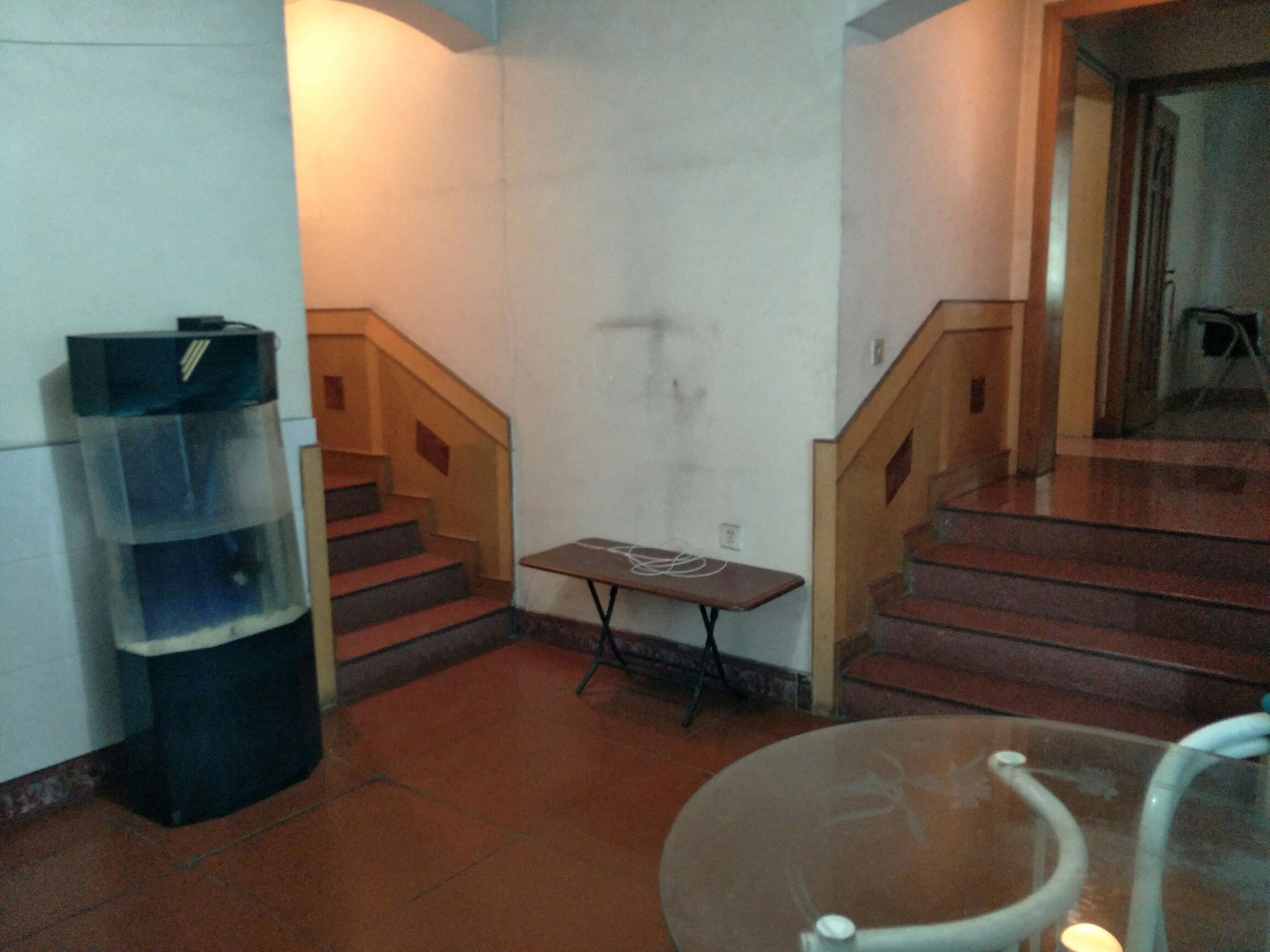 （达川区仙鹤路）工行银行家属院 5房2厅3卫 东