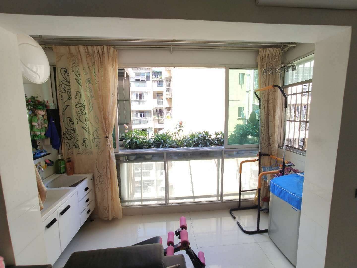 滨江名都城