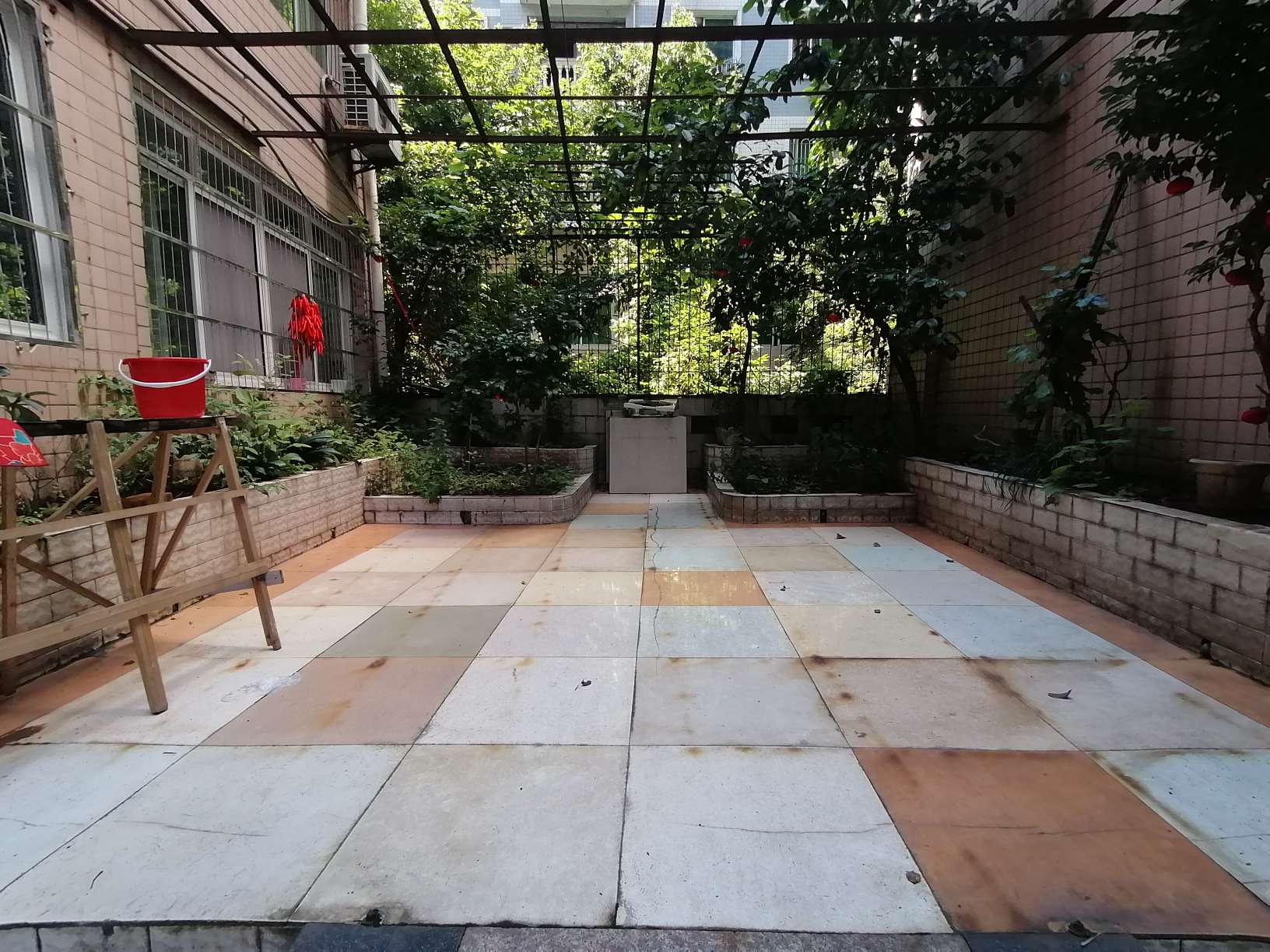 新桥电力公司家属院