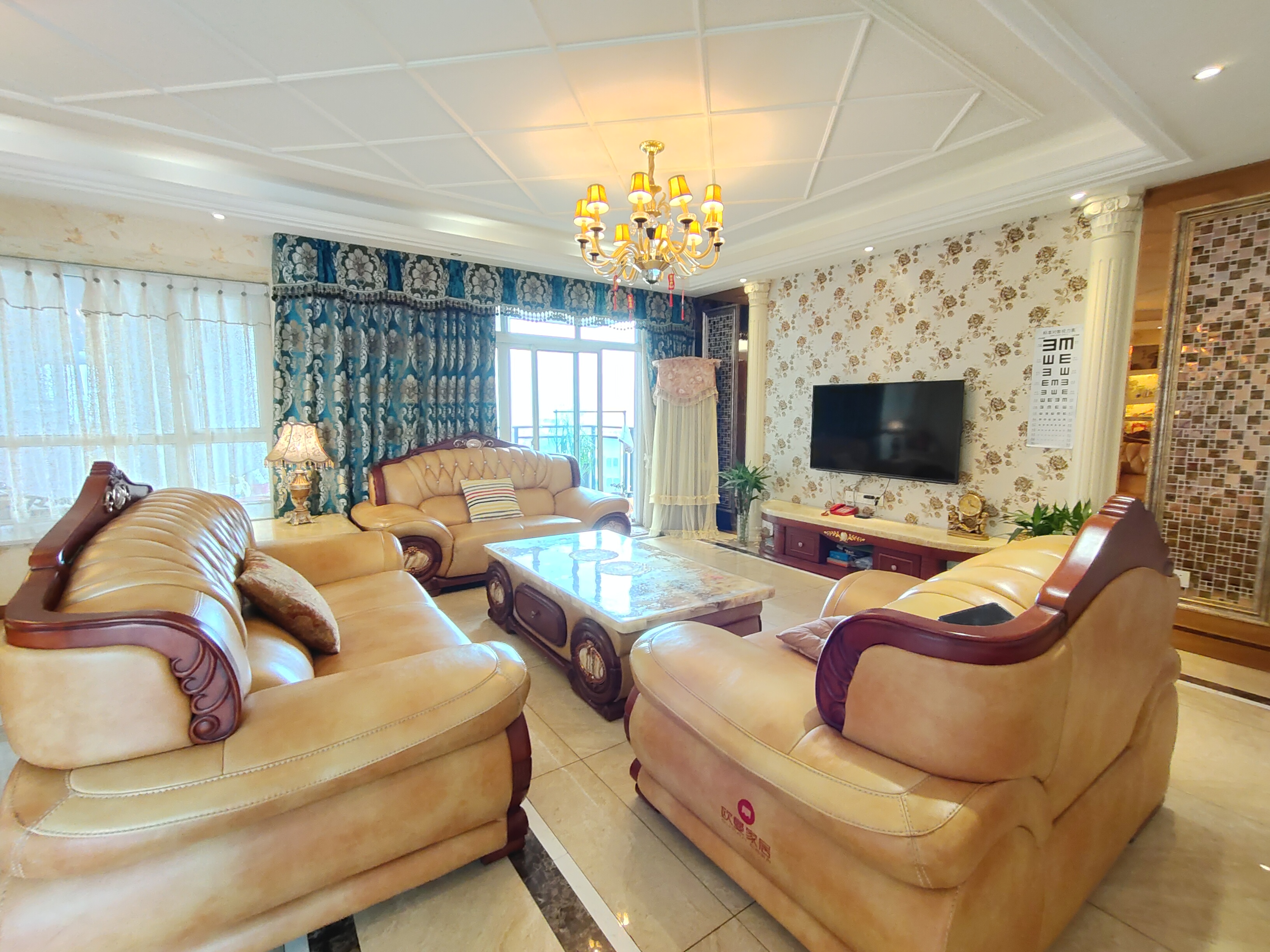 （凤凰大道）西苑佳居 4室2厅2卫 南