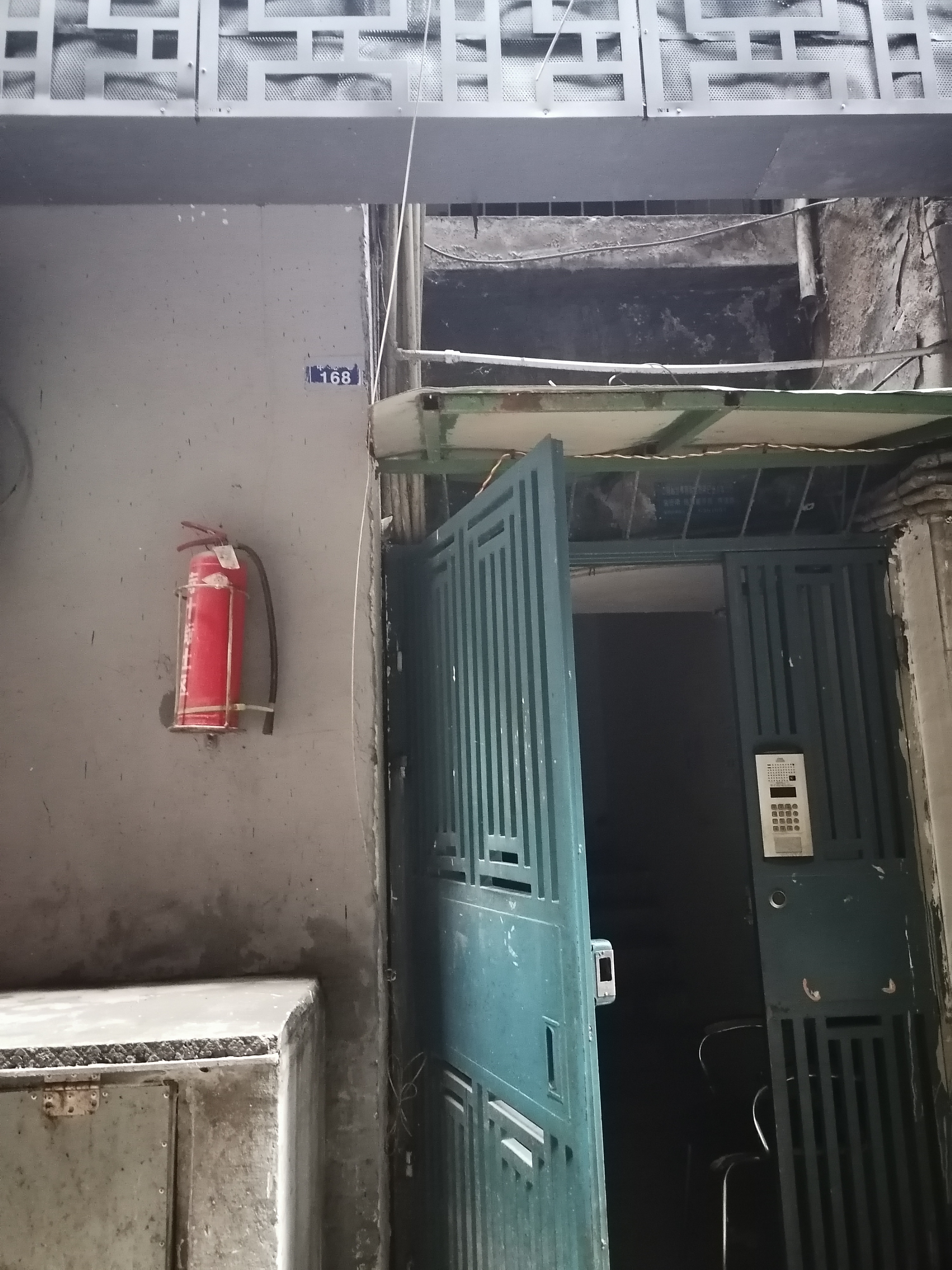 大西街陈公祠中心巷124-172号居民楼