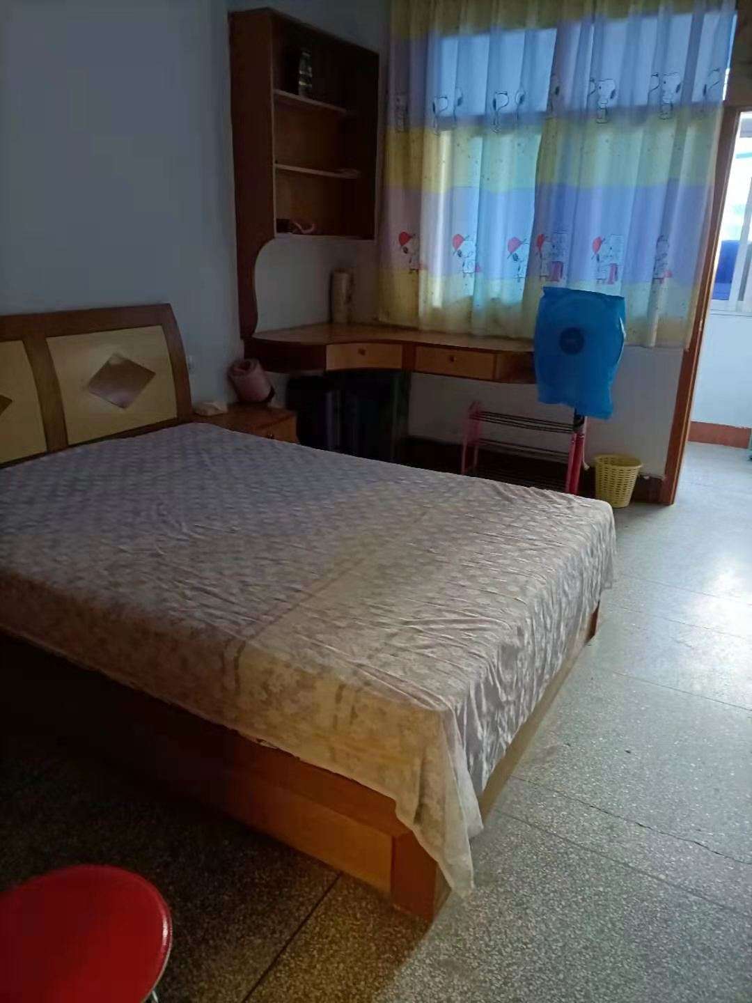 交警二大隊糧食局家屬院