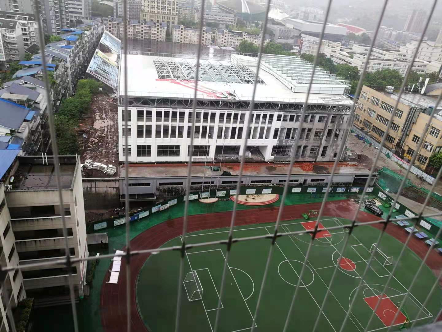 濱江山語城