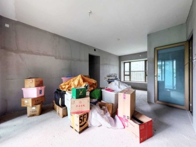 全明户型,黄金楼层,阳光好,地铁口,交通便利,设施齐全