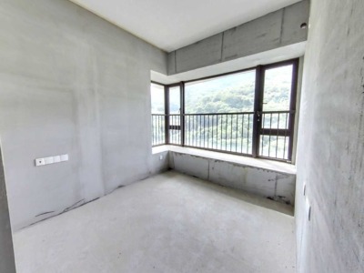 华发城建四季半岛水晶湾