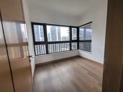 华发城建四季半岛钻石湾