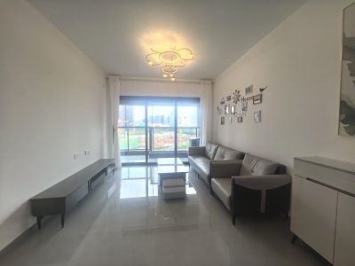 华发城建四季半岛钻石湾