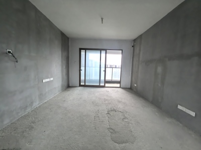 华发国际海岸揽澳郡116㎡高层南北通4房2卫