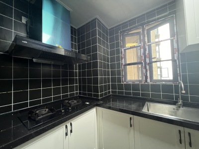 华发城建四季半岛钻石湾