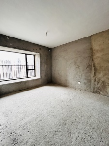 紧邻地铁口,华发又一城(二三四六八期)，稀缺小房型双南房
