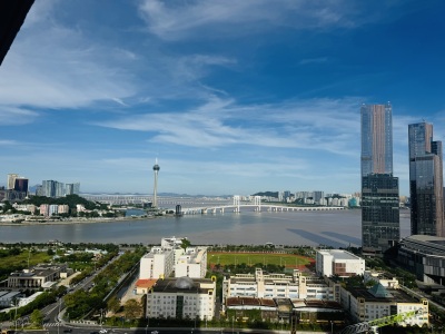 华发四季峰景五期89㎡精装正南向齐全看海3房2卫