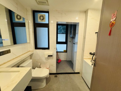 华发城建四季半岛水晶湾